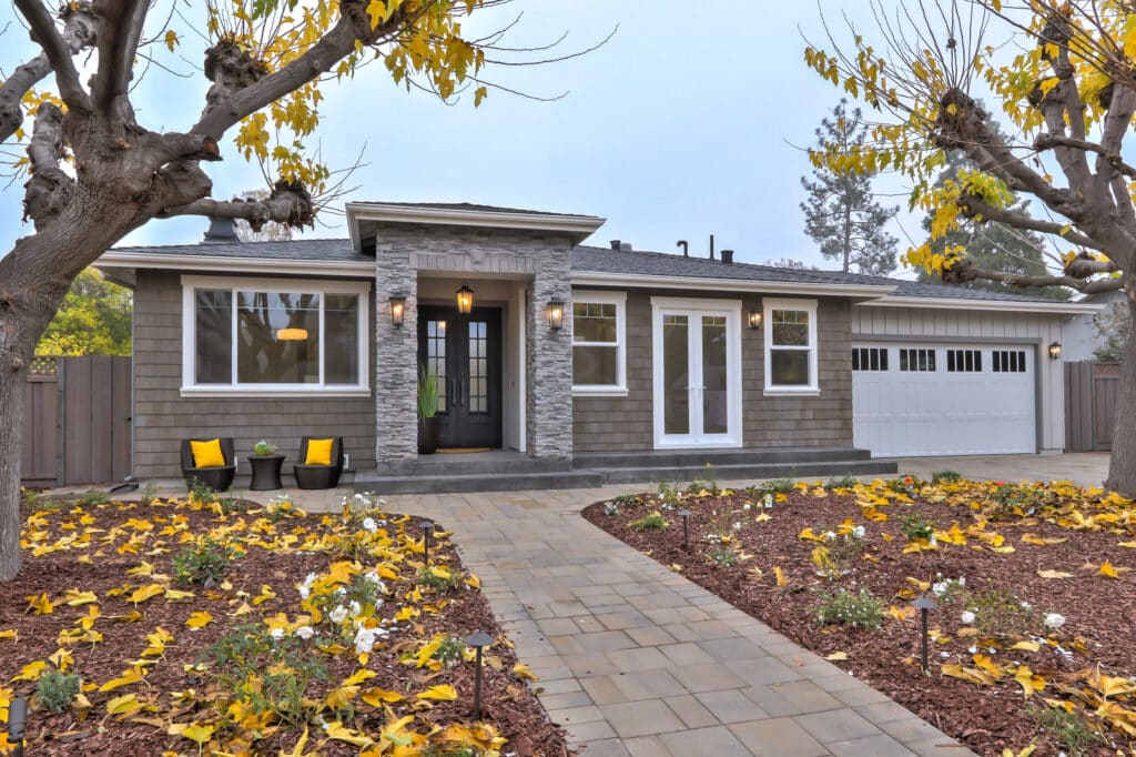 Saratoga front view