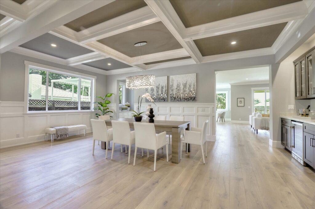 Los Gatos dining area
