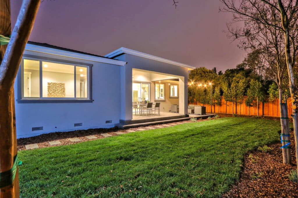 Saratoga backyard side view