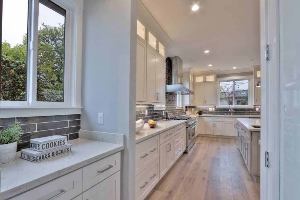 Saratoga kitchen