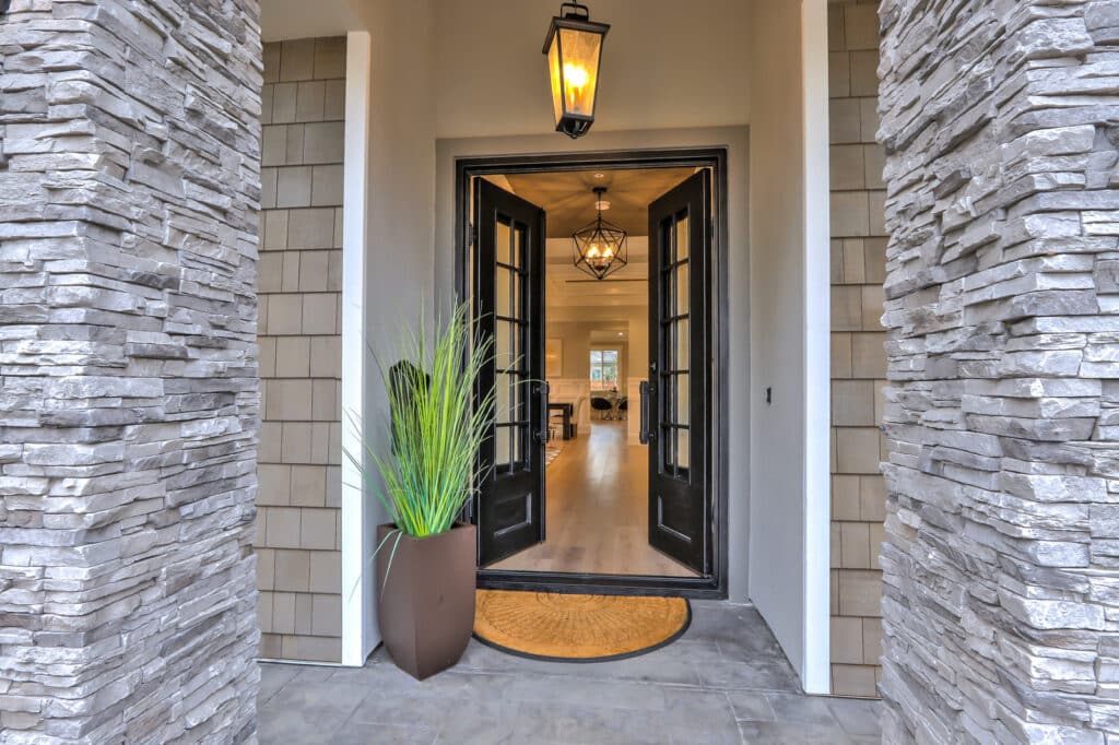 Saratoga Door