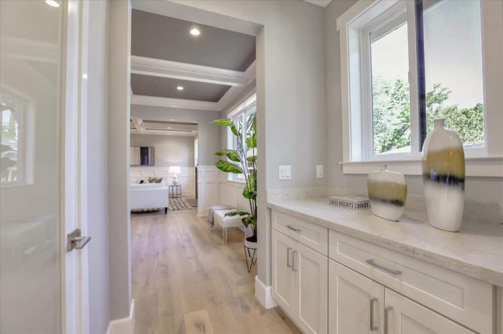 Los Gatos room view