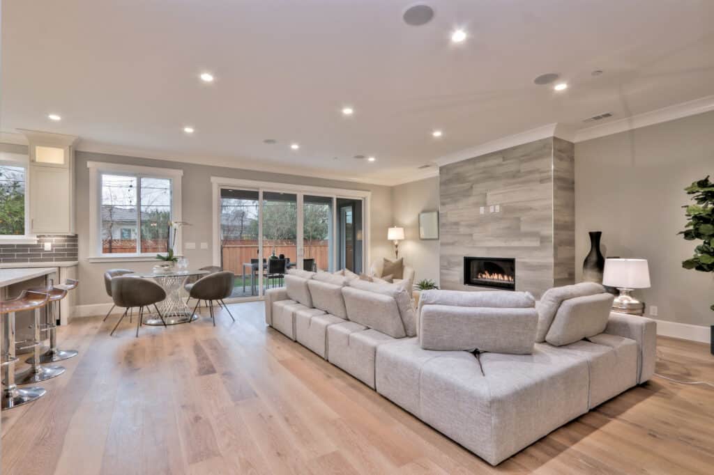 Saratoga living area with fireplace corner view