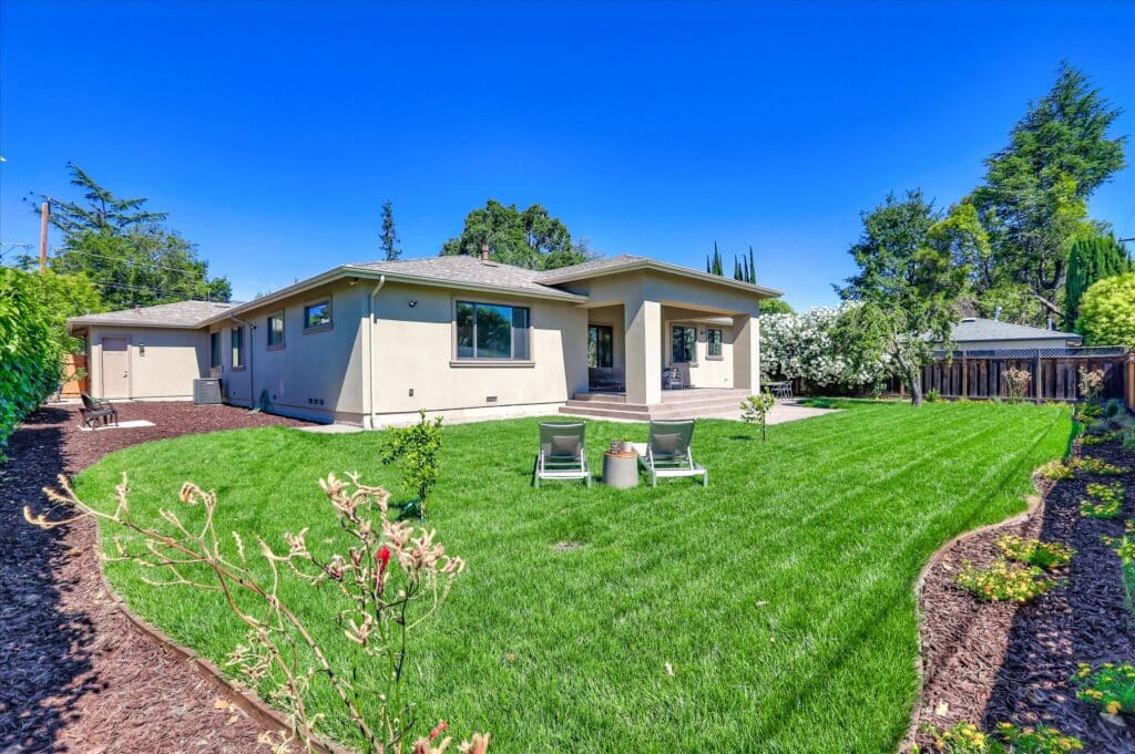 Los Gatos garden corner view