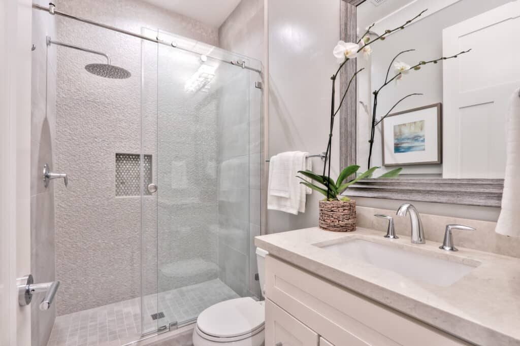 Saratoga bathroom