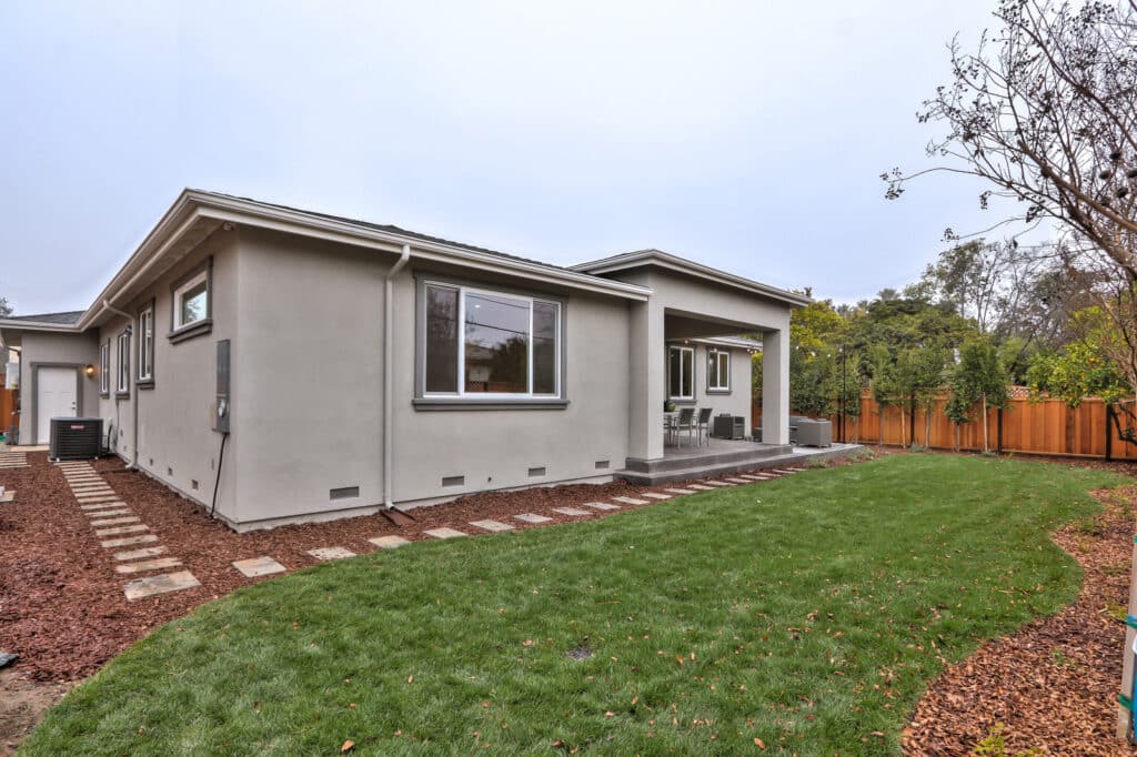 Saratoga backyard side view