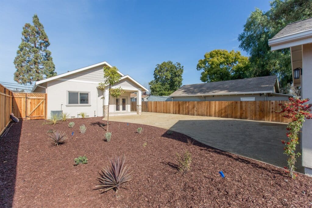willowglen backyard